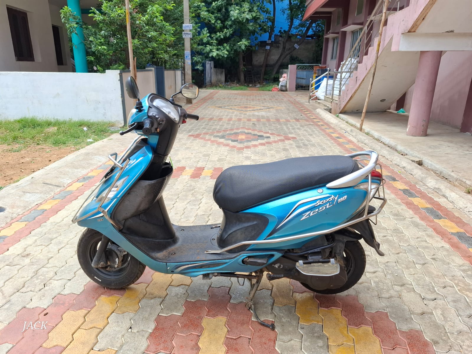 TVS Scooty Zest 110