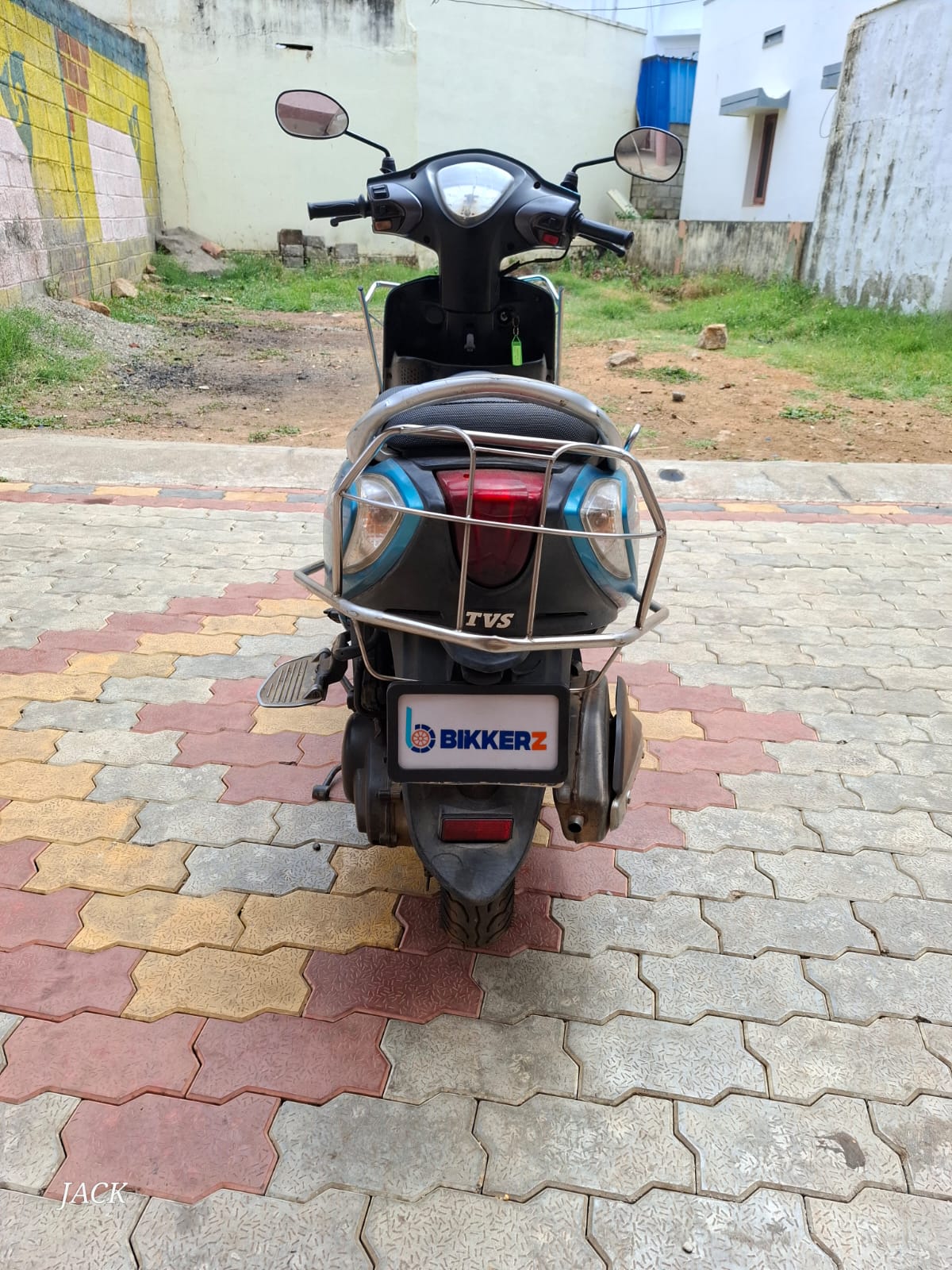 TVS Scooty Zest 110